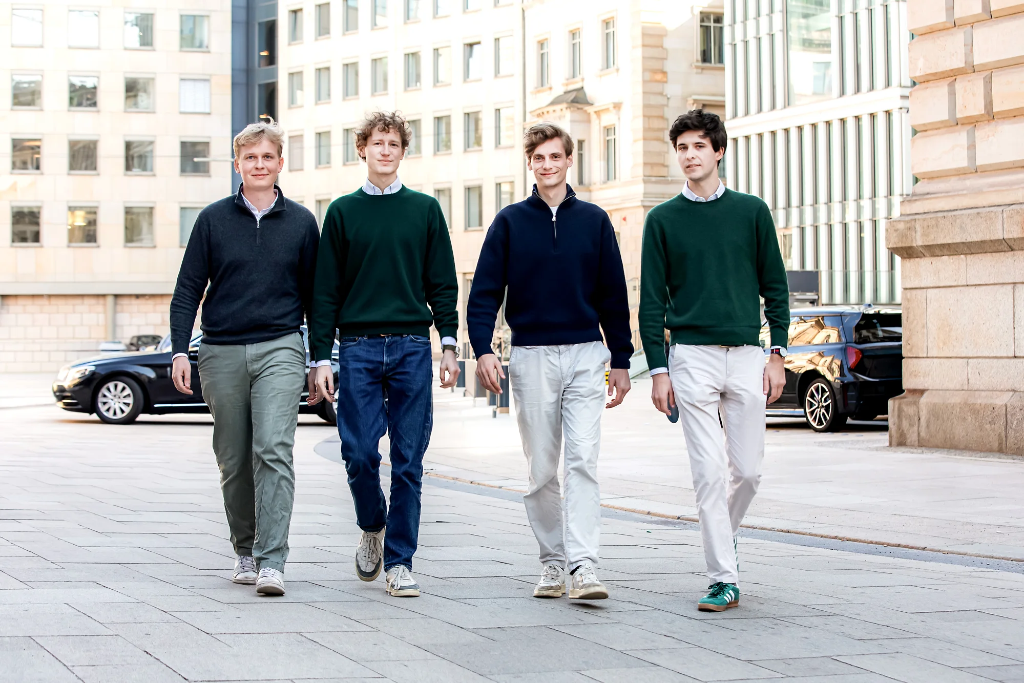 Die Gründer von Logicc: Santiago Martinez-Avial, Jacob Leffers, Emil Woermann und Benjamin Seifert