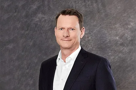 Dr. Bastian Schmidt-Vollmer
